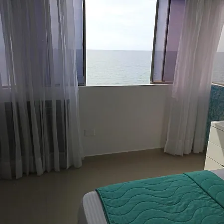Apartamento Con Vista Al Mar Y Cerca Al Centro Historico 901 Apartment *